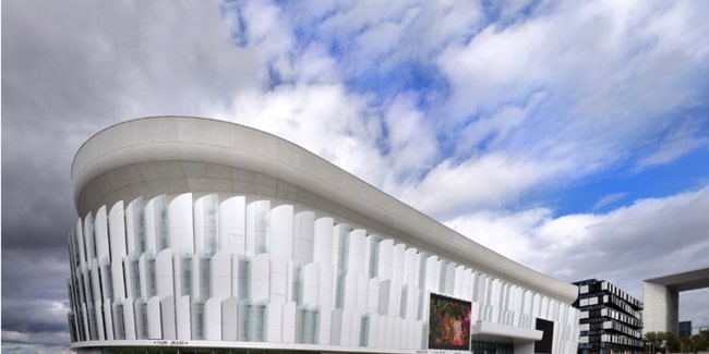 la defense stadium